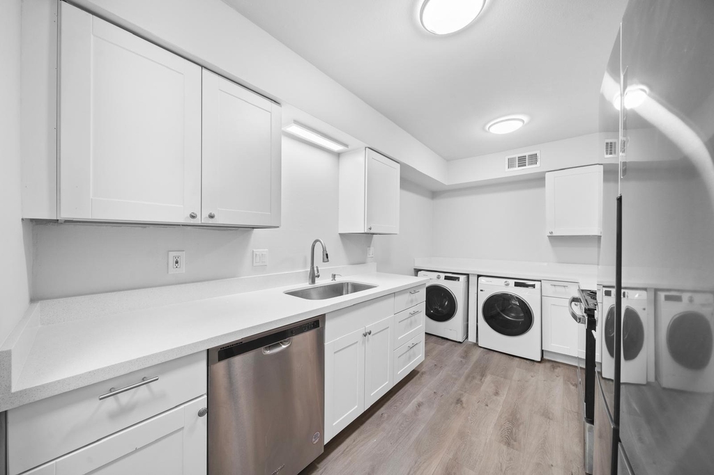 353 N Post Oak Lane - Photo 7