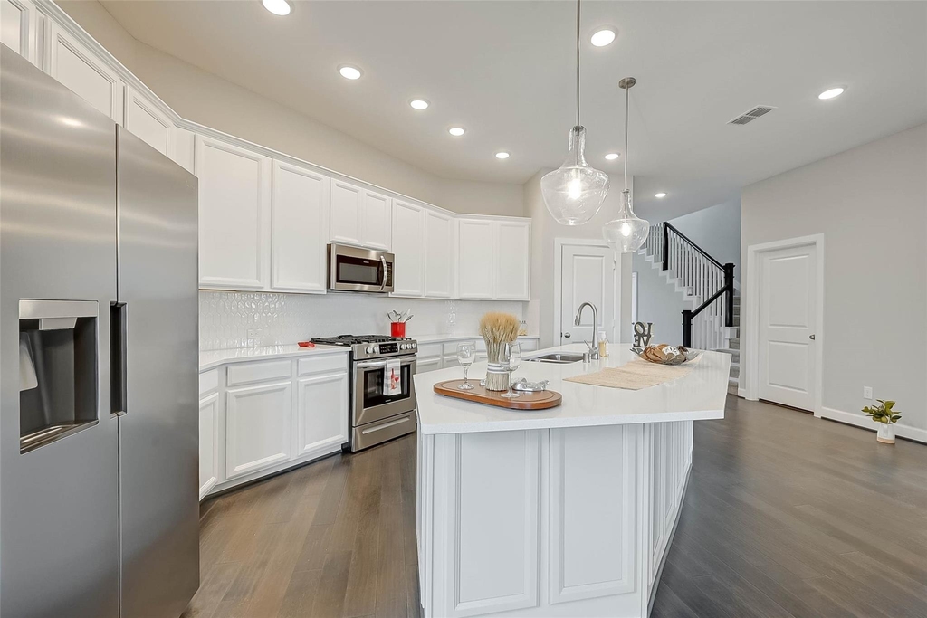 10707 Deer Path Drive - Photo 9