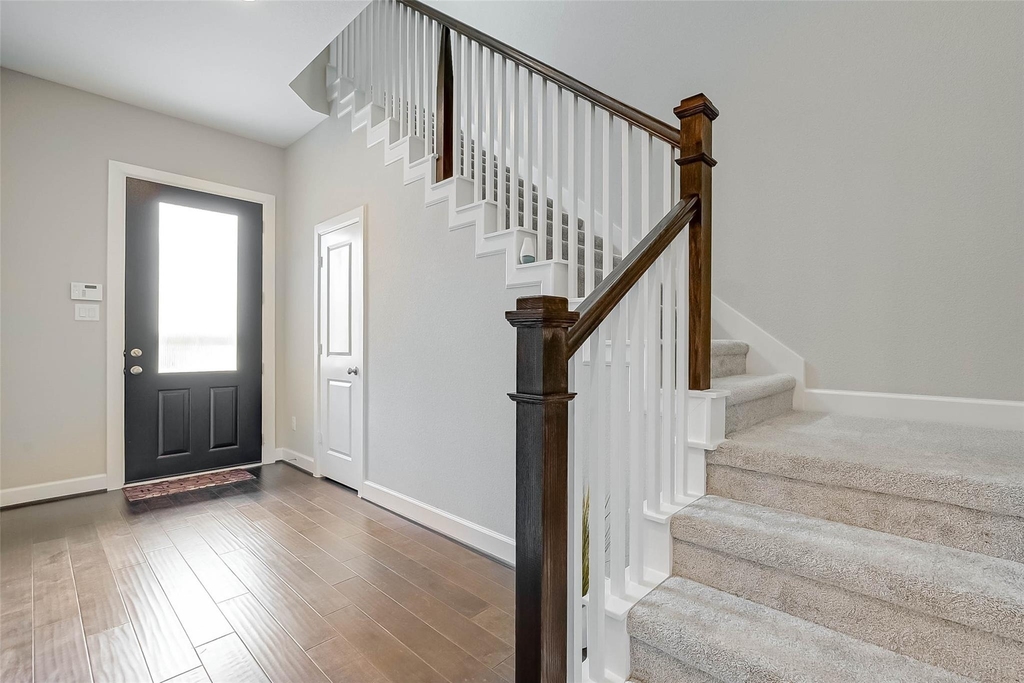10707 Deer Path Drive - Photo 3