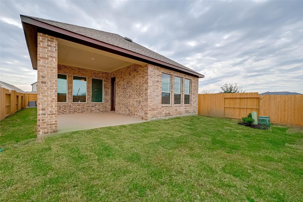 10707 Deer Path Drive - Photo 35
