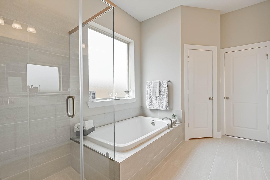 10707 Deer Path Drive - Photo 28
