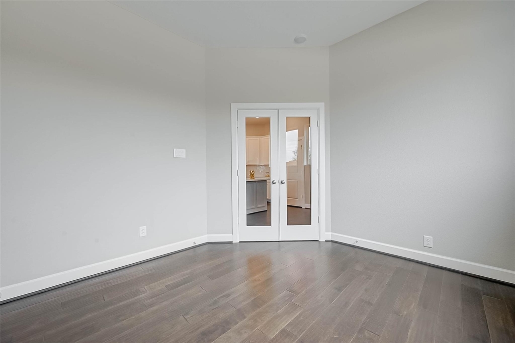 10707 Deer Path Drive - Photo 17