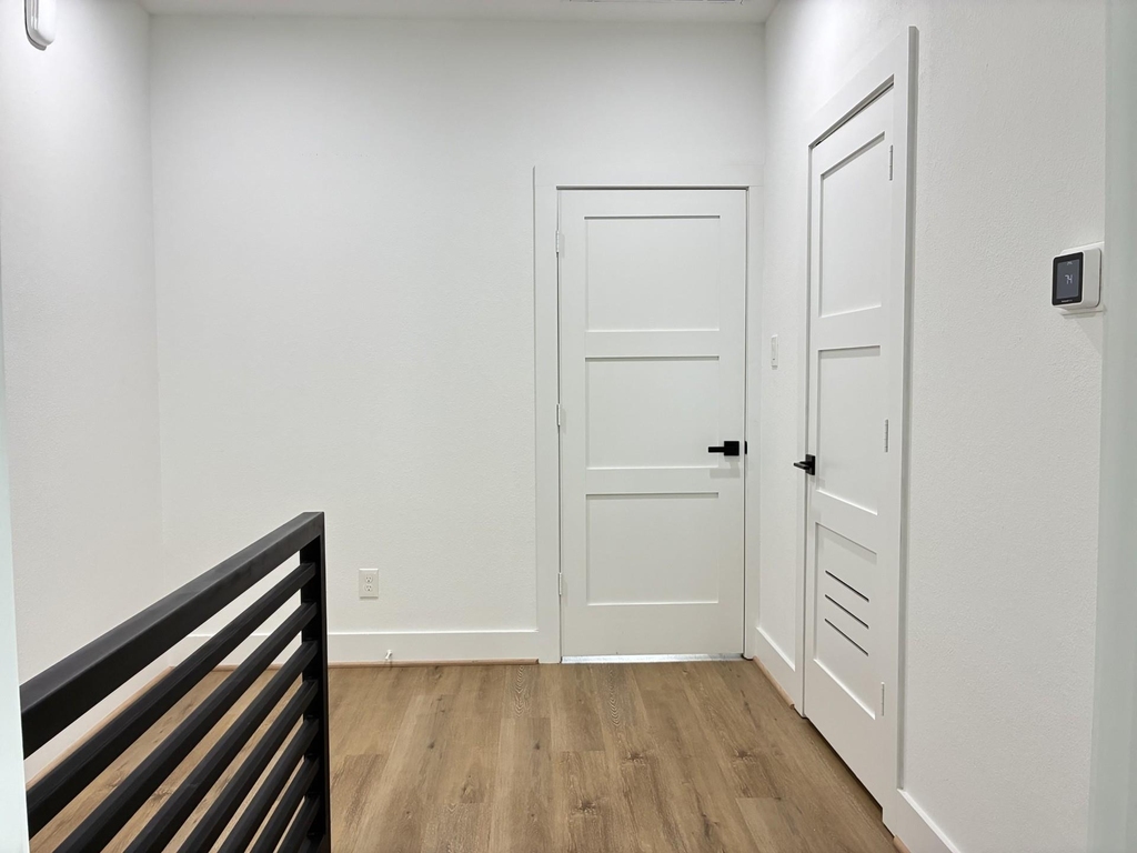 1404 E 31st Street - Photo 15