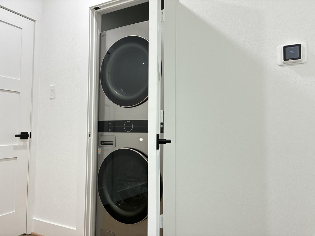 1404 E 31st Street - Photo 13