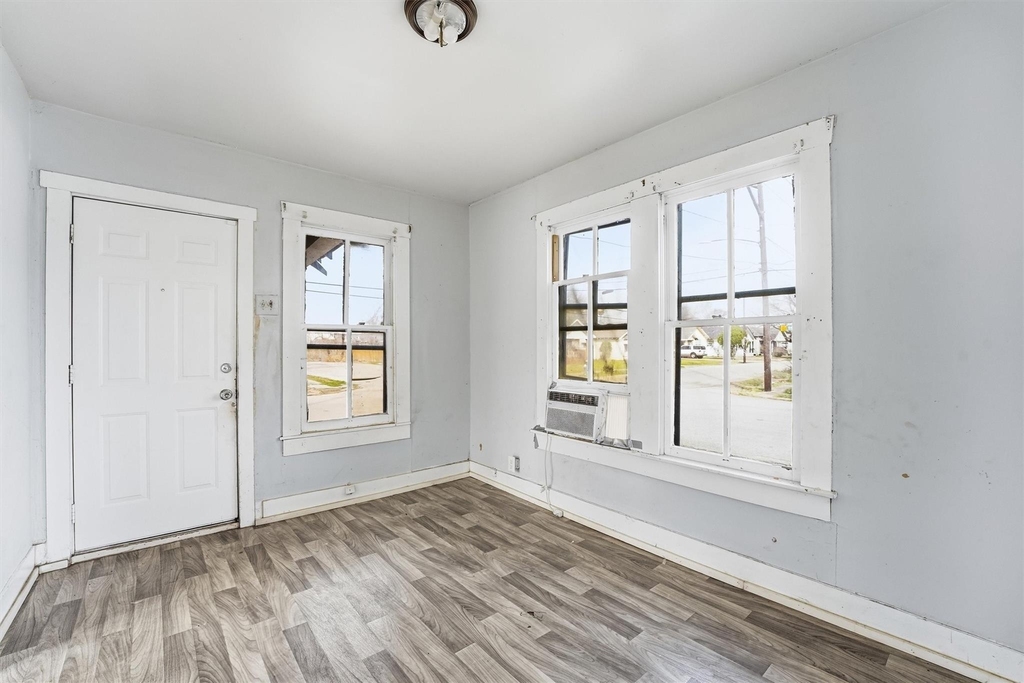 2420 Stevens Street - Photo 3