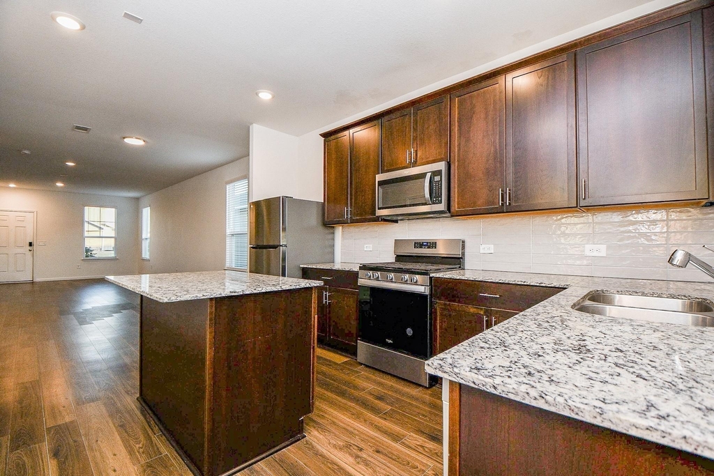 17867 Baleage Lane - Photo 10