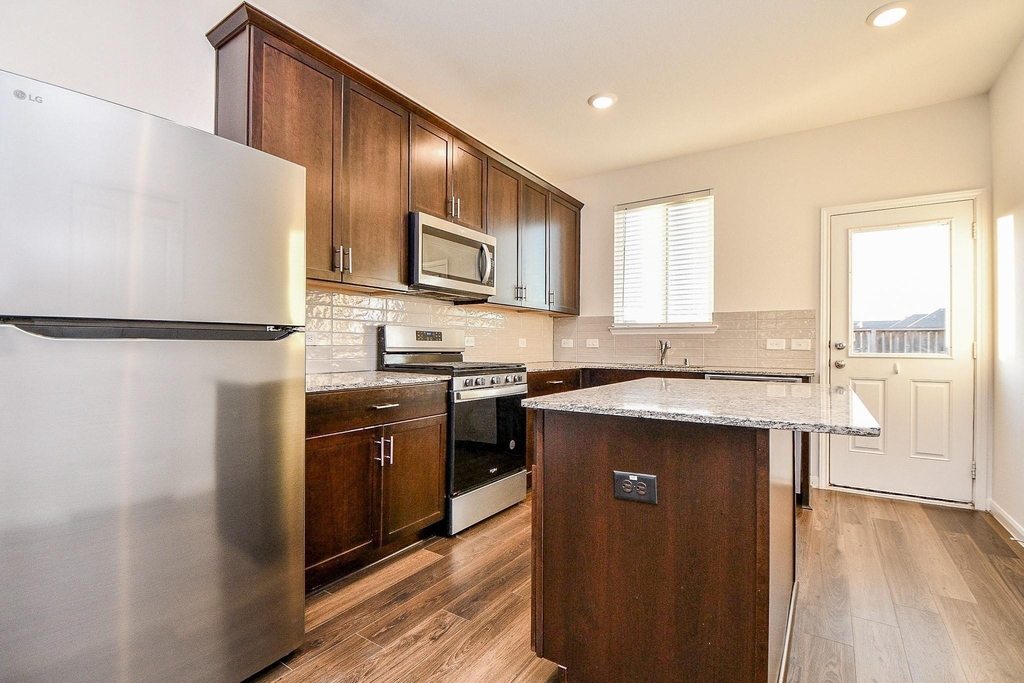 17867 Baleage Lane - Photo 9