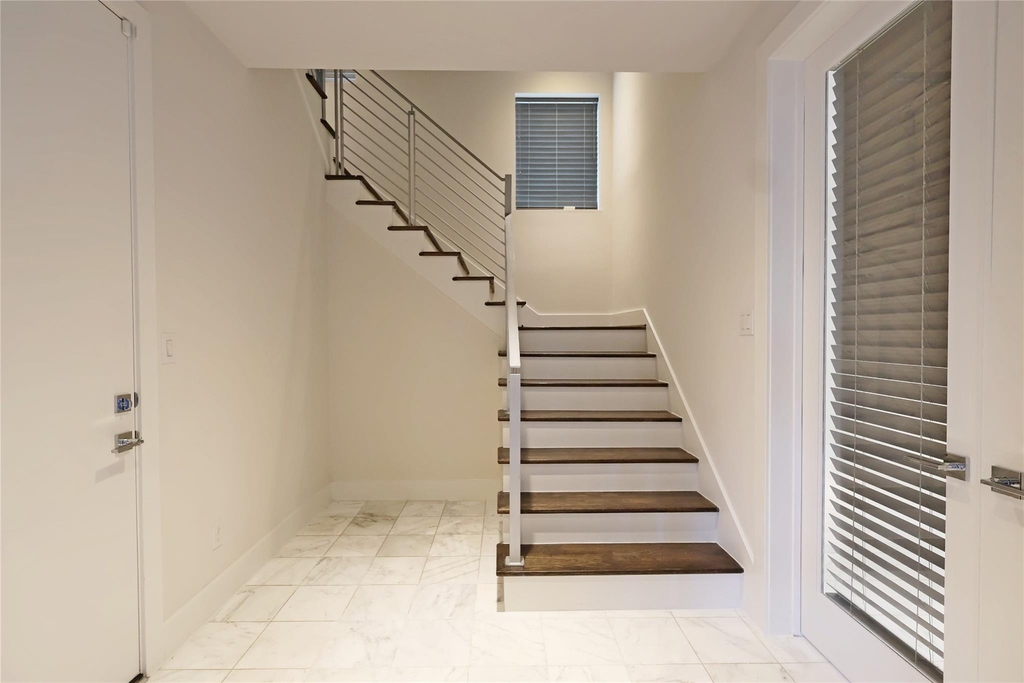 2505 Richton Street - Photo 2