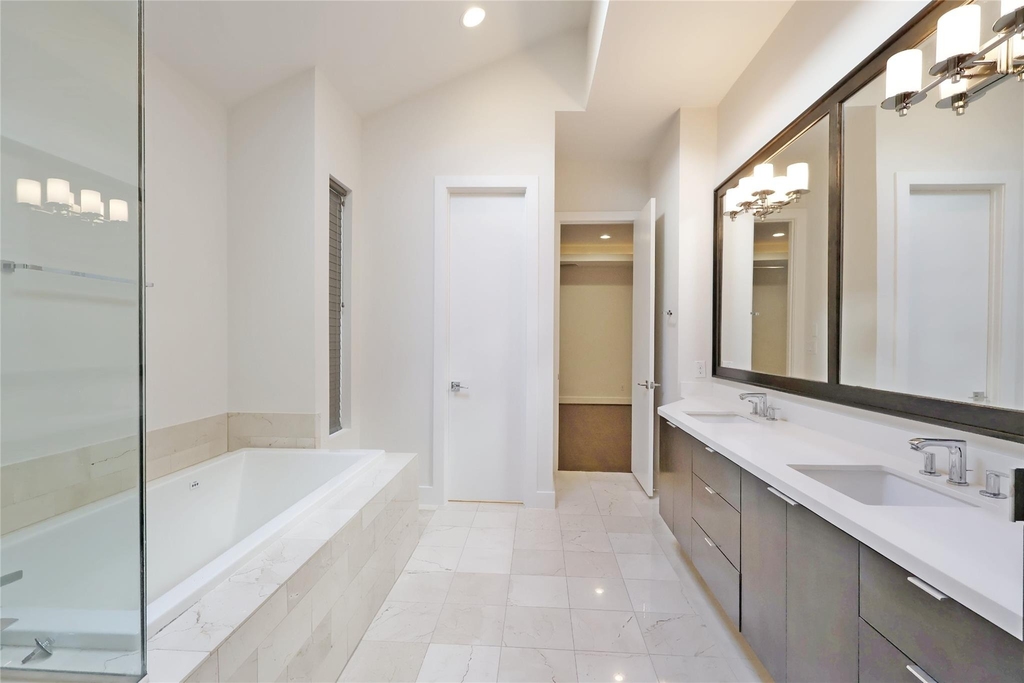 2505 Richton Street - Photo 16