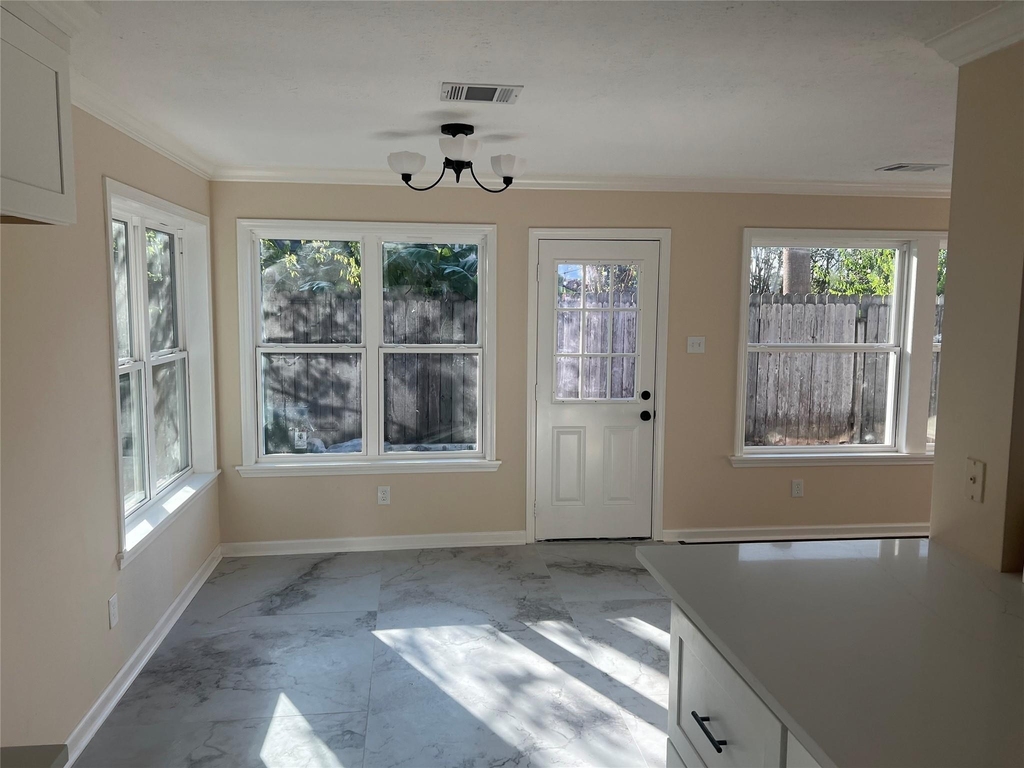 8023 Carmel Circle - Photo 13