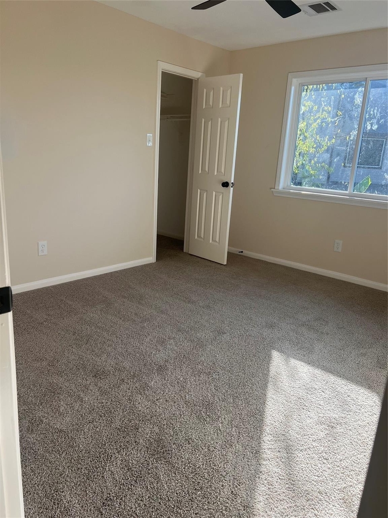 8023 Carmel Circle - Photo 12