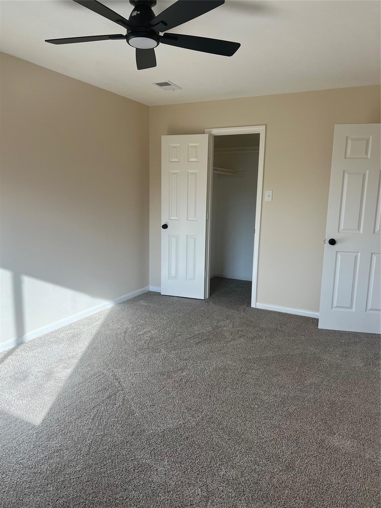 8023 Carmel Circle - Photo 10