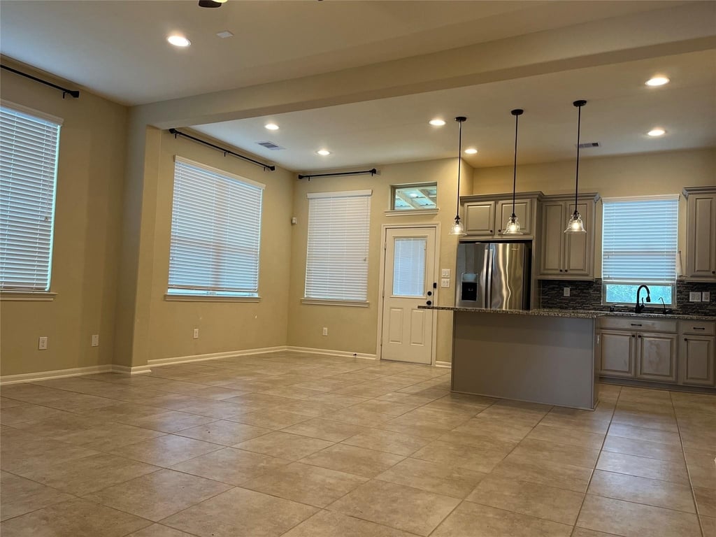 12250 La Strada Street - Photo 4