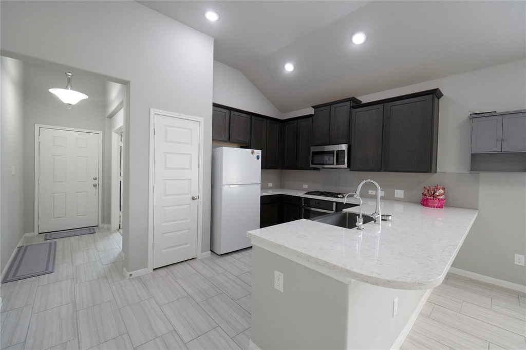 24238 Golden Fallow Drive - Photo 5