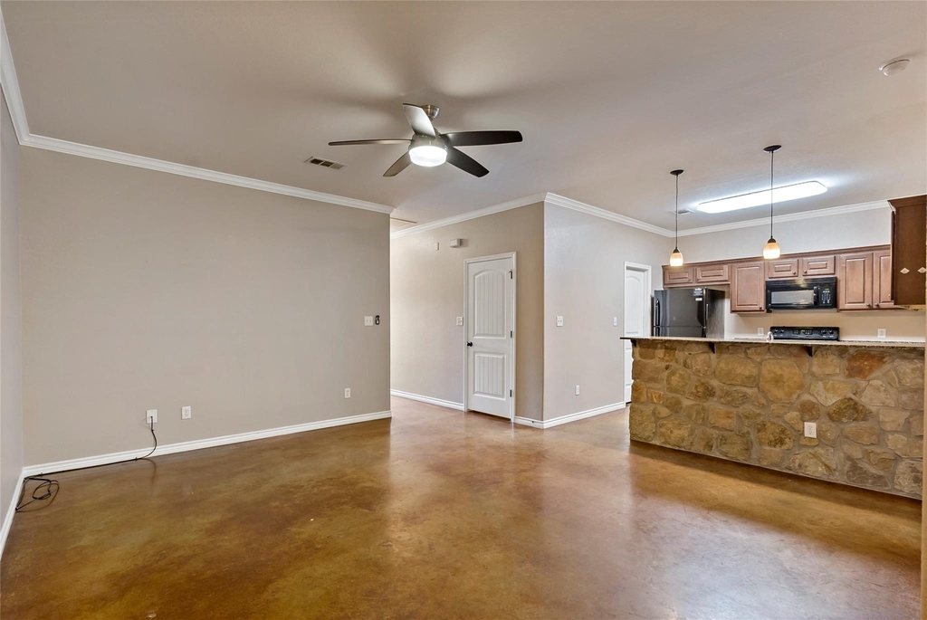3338 General Parkway - Photo 2