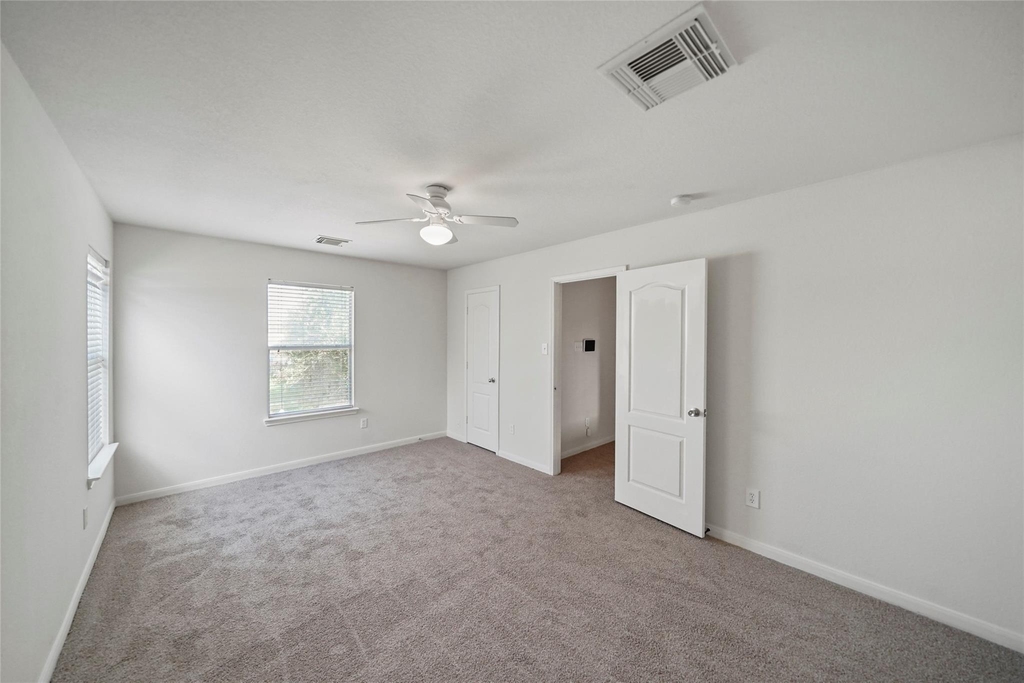 3610 Avalon Castle Drive - Photo 11