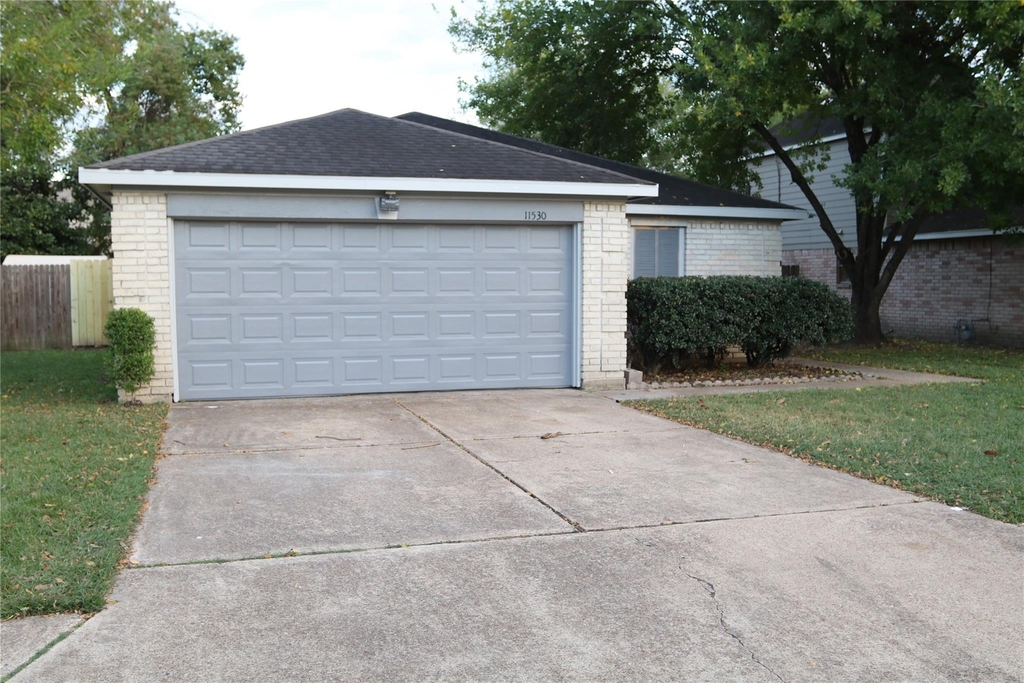 11530 Ridge Run Drive - Photo 0