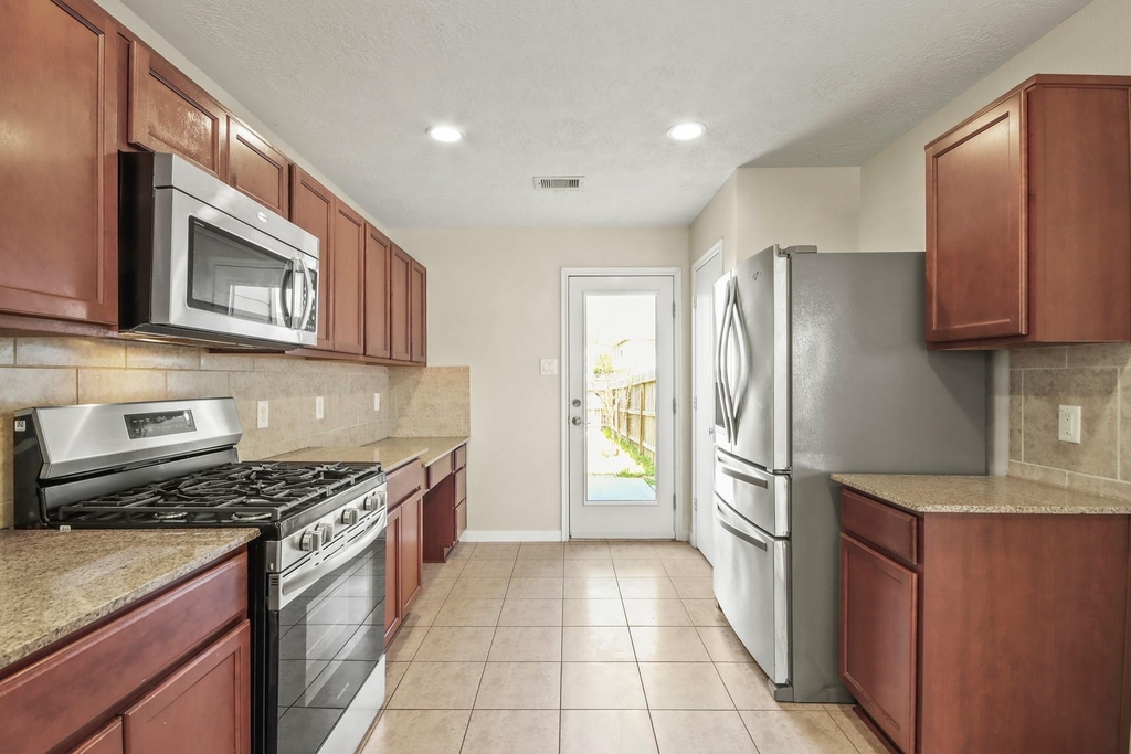 1223 Grassy View Drive - Photo 7
