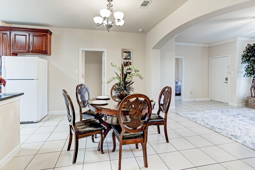 2088 Laverne Street - Photo 4