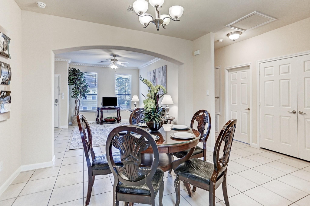 2088 Laverne Street - Photo 5