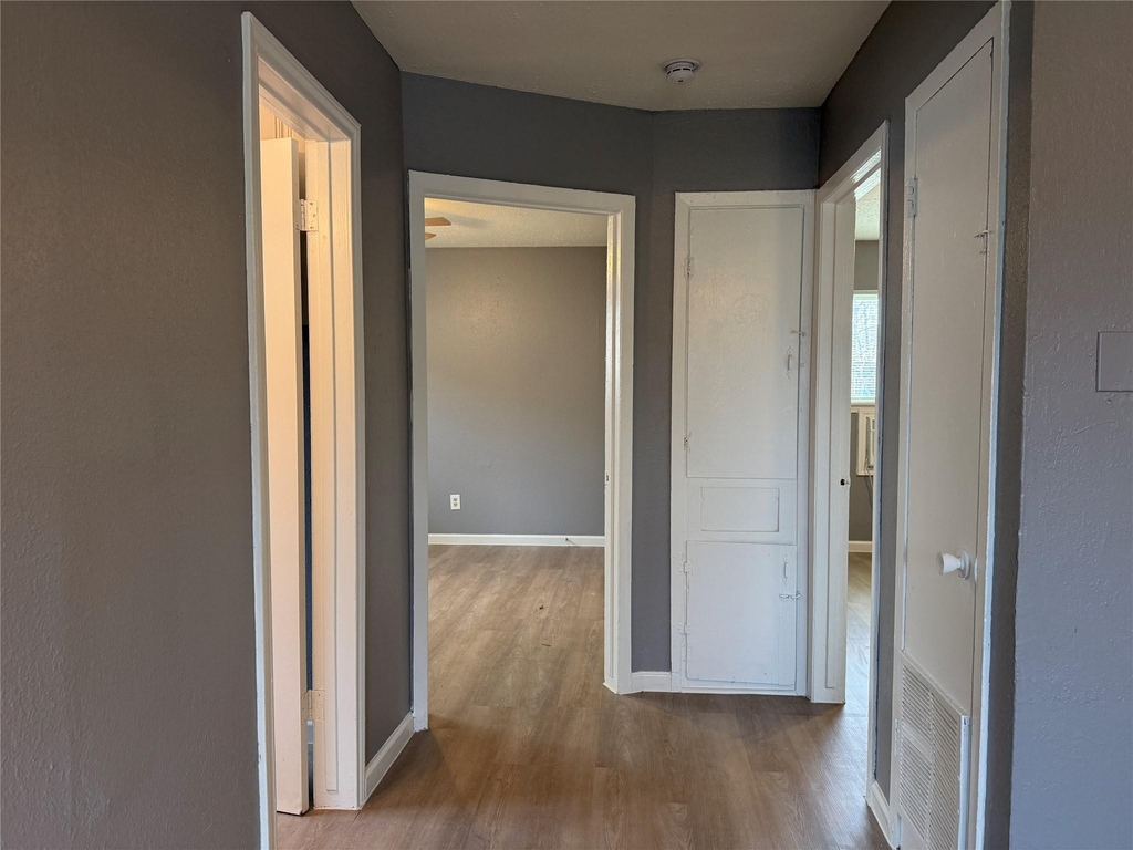 8010 Roswell Street - Photo 6
