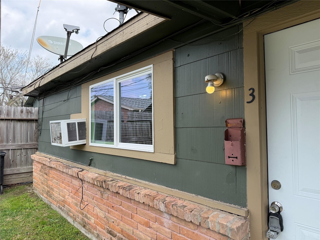 8010 Roswell Street - Photo 10