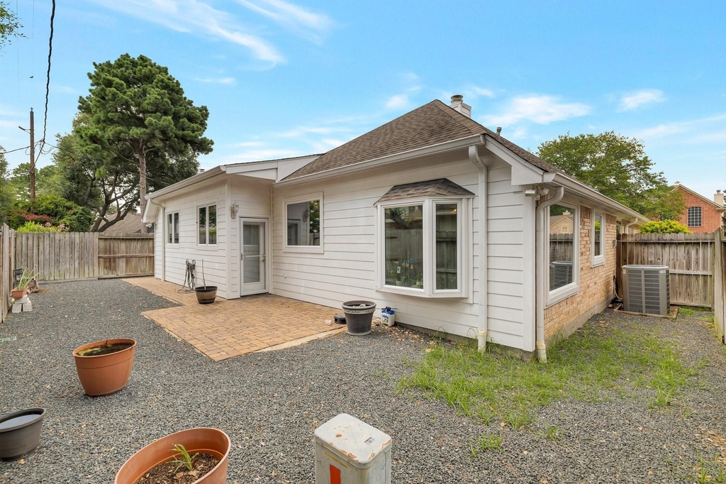 16115 Charter Rock Drive - Photo 14