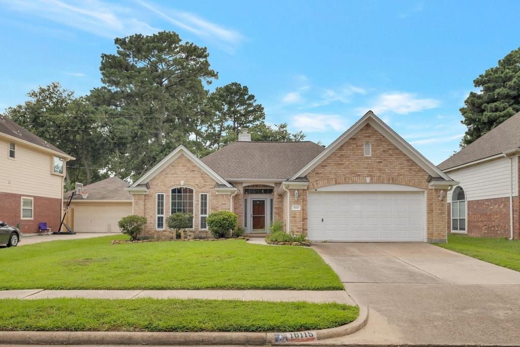 16115 Charter Rock Drive - Photo 0