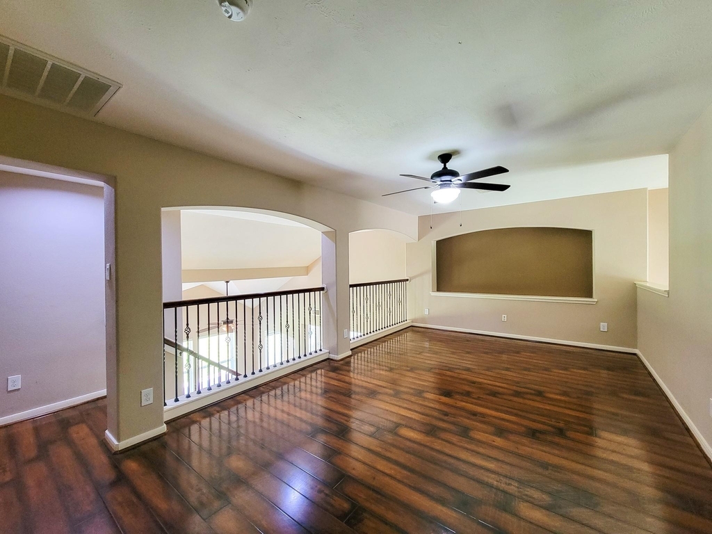 20931 Flower Croft Court - Photo 13