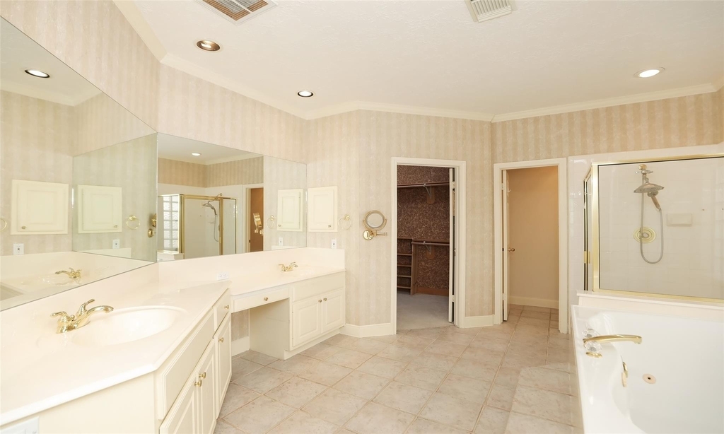 7502 Holly Court Estates - Photo 24