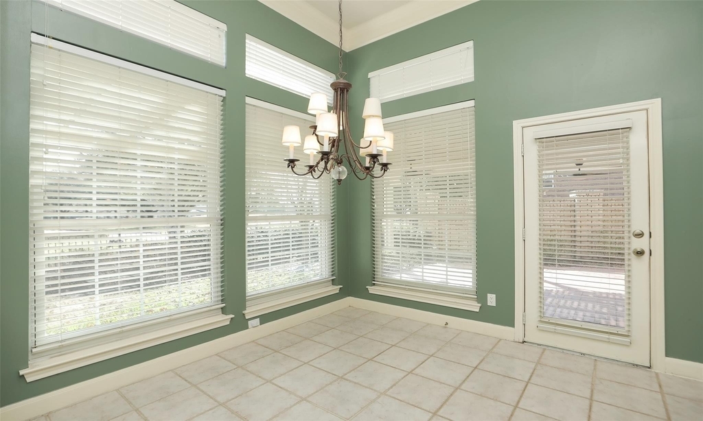 7502 Holly Court Estates - Photo 12