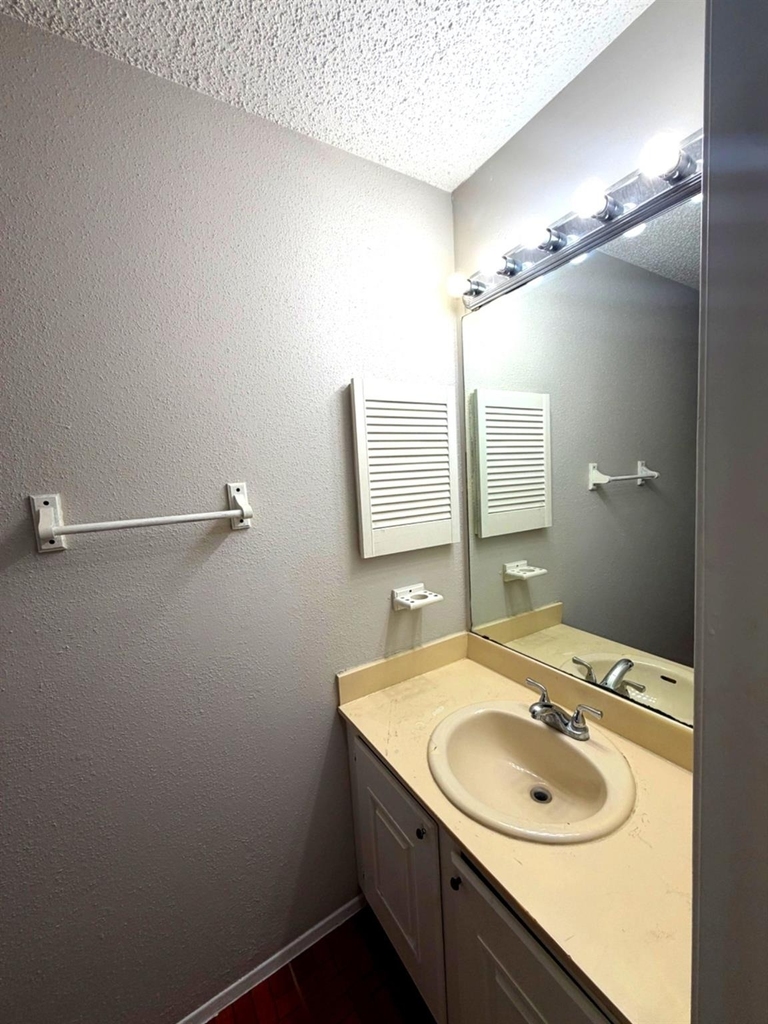 5817 W Tidwell Road - Photo 22