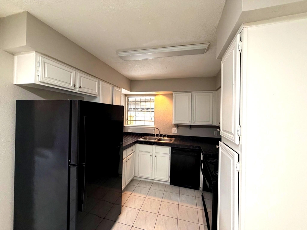 5817 W Tidwell Road - Photo 9