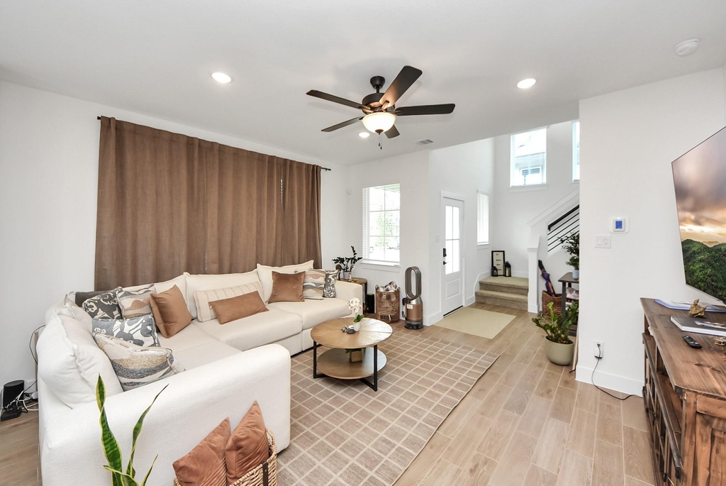 21202 Fiery Skipper Drive - Photo 3