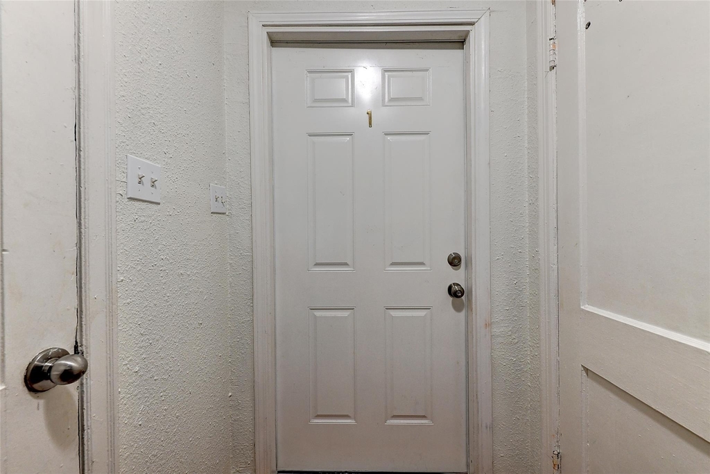 2509 Shakespeare Street - Photo 3