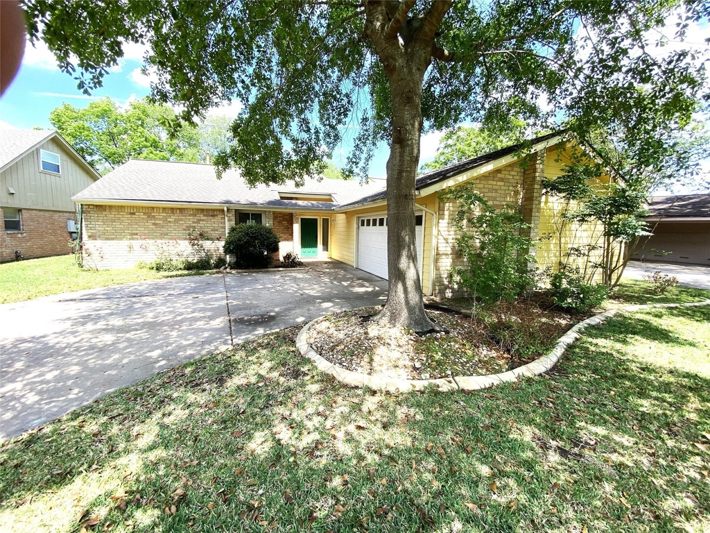 22522 Smokey Hill Drive - Photo 0