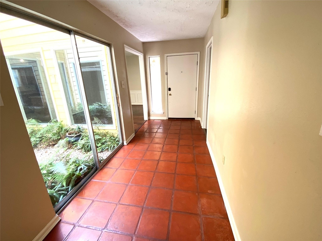 22522 Smokey Hill Drive - Photo 2