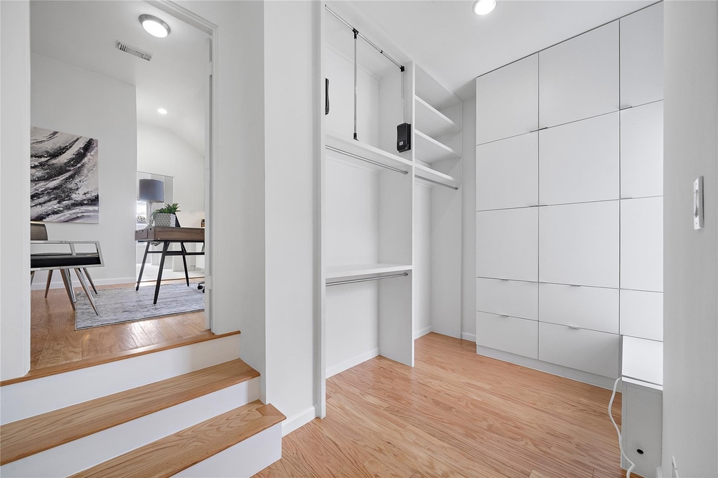 2437 North Boulevard - Photo 19