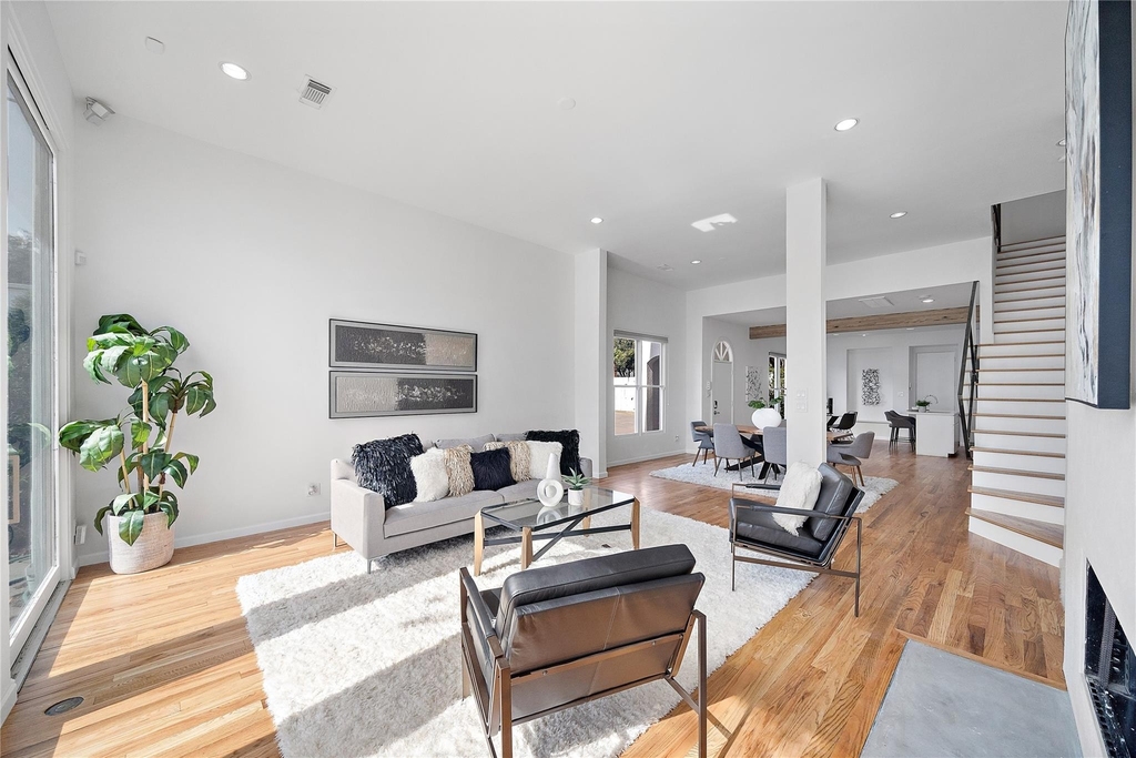 2437 North Boulevard - Photo 10