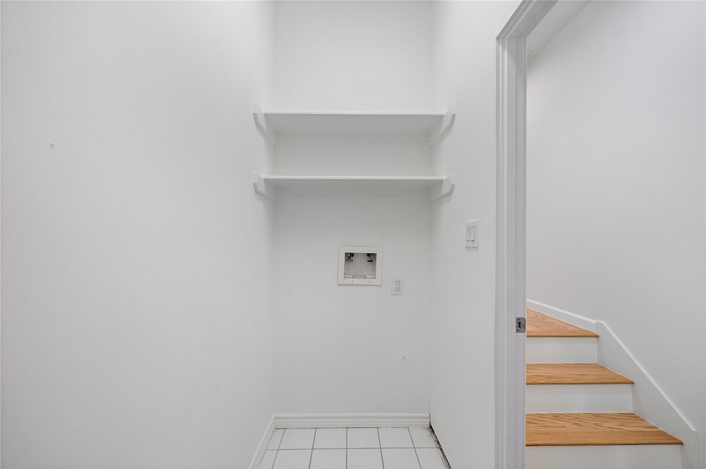 2437 North Boulevard - Photo 15