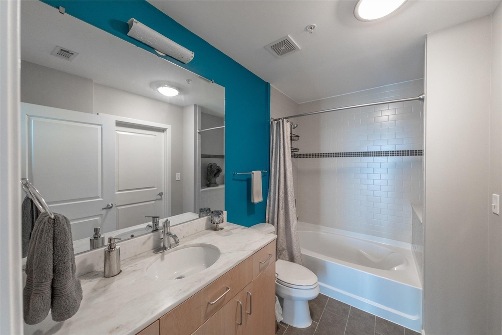 5925 Almeda Road - Photo 28