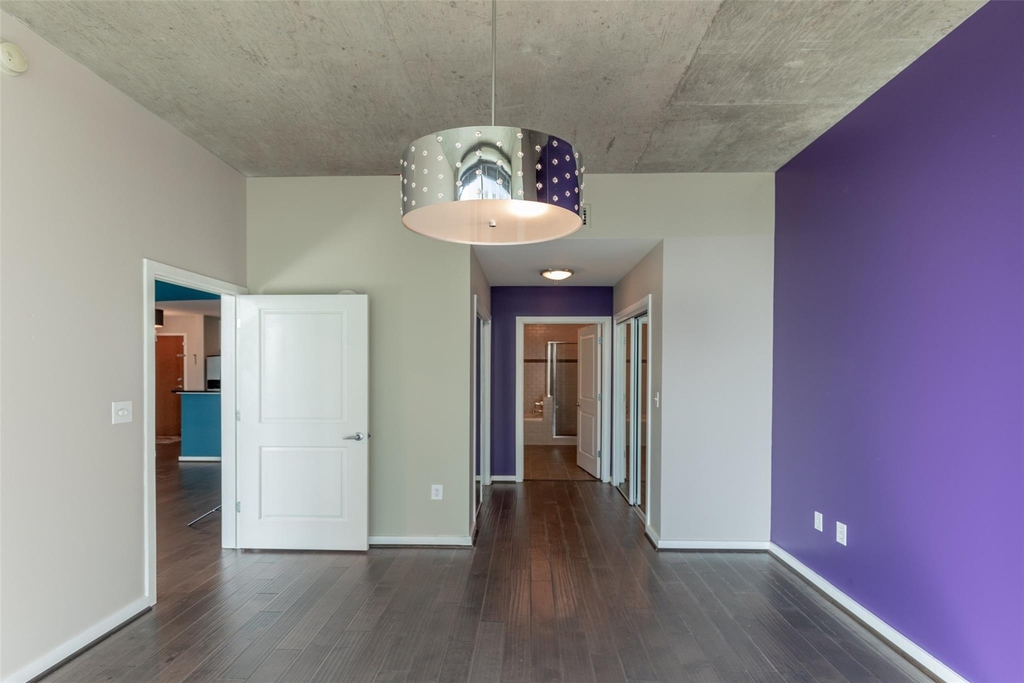 5925 Almeda Road - Photo 18