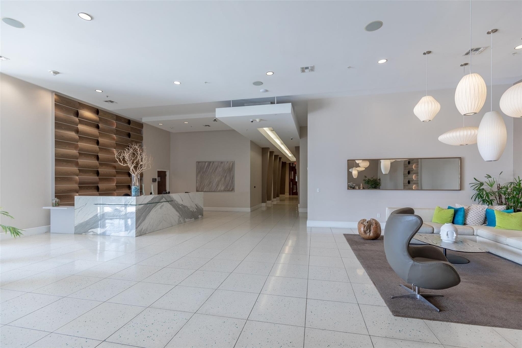 5925 Almeda Road - Photo 31