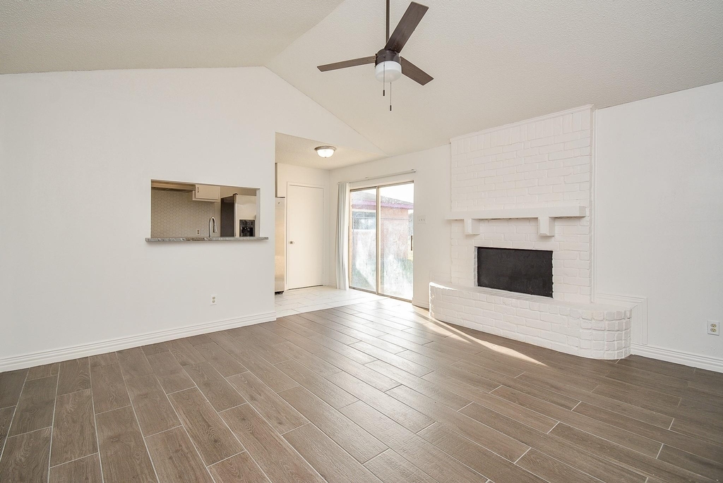 4906 E Orem Drive - Photo 3