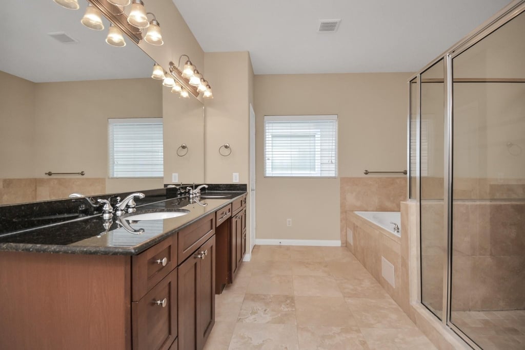 1137 W 24th Street - Photo 24