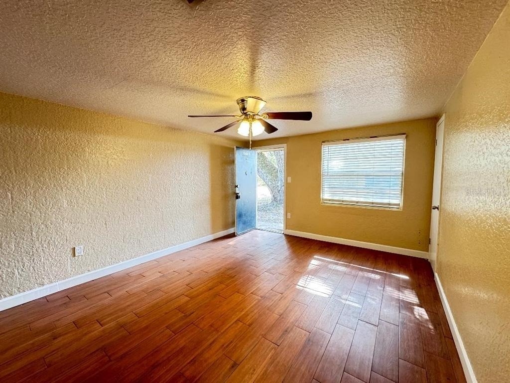37221 Marlu Lane - Photo 4