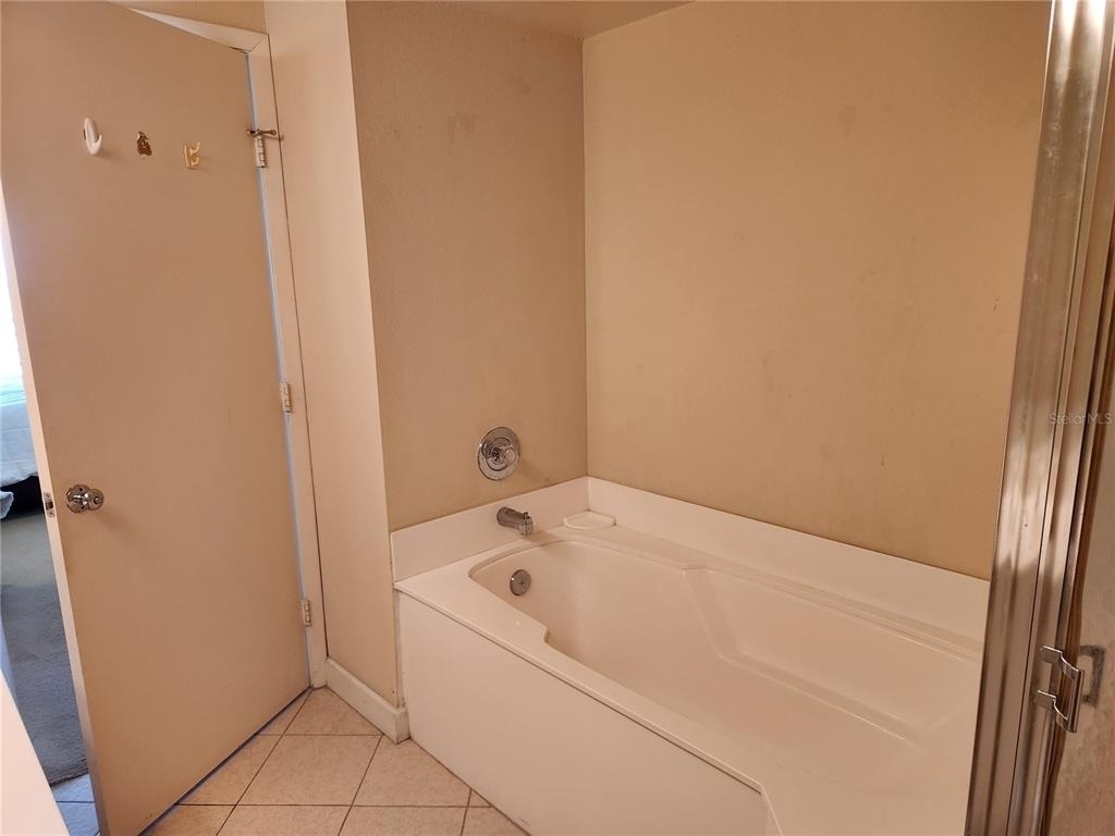 6105 Bahia Del Mar Circle - Photo 13