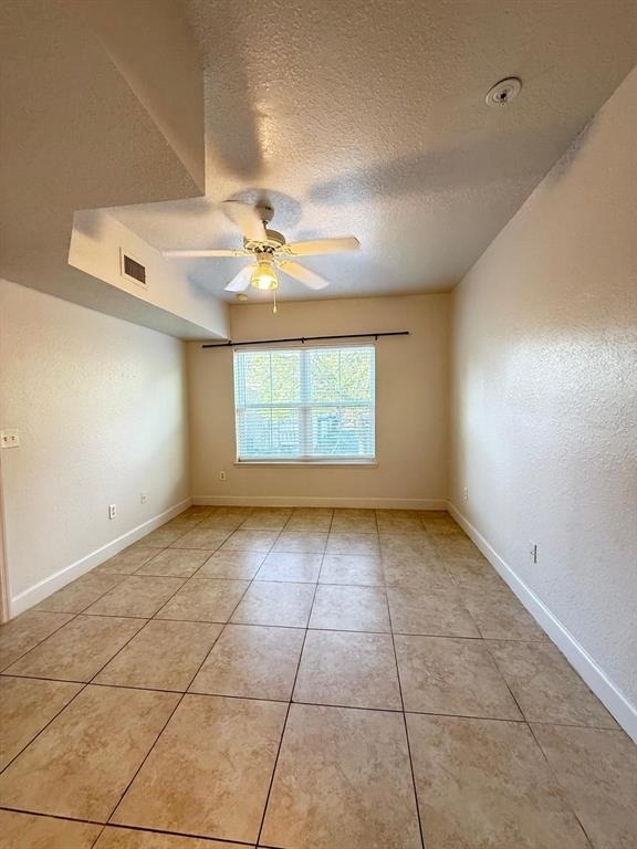 202 E South Street - Photo 5