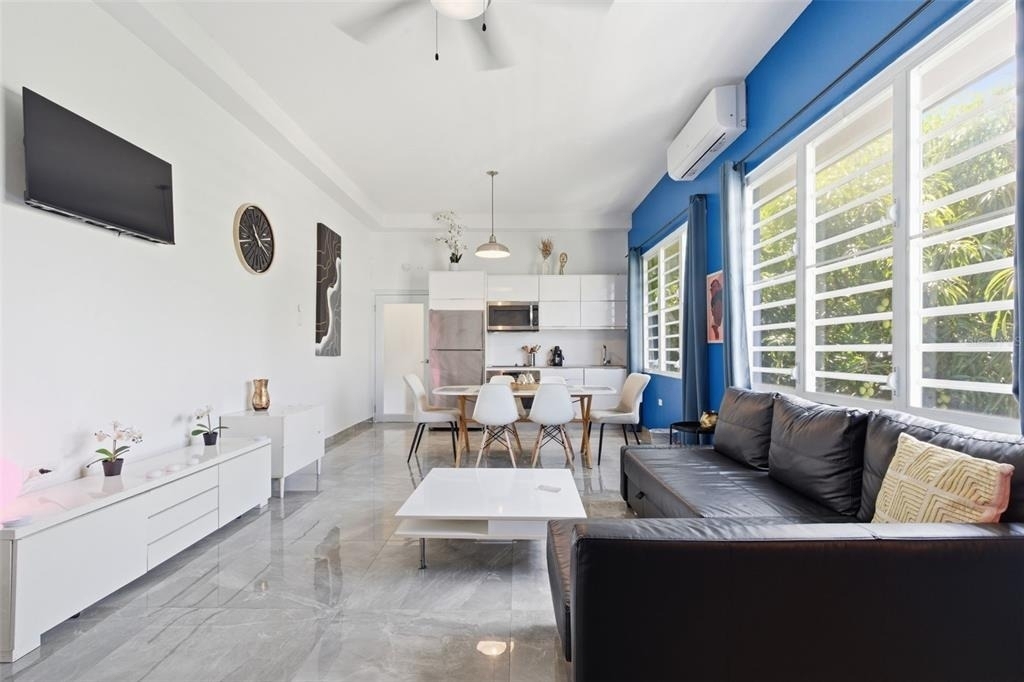 56 Calle F Krug Condado - Photo 0