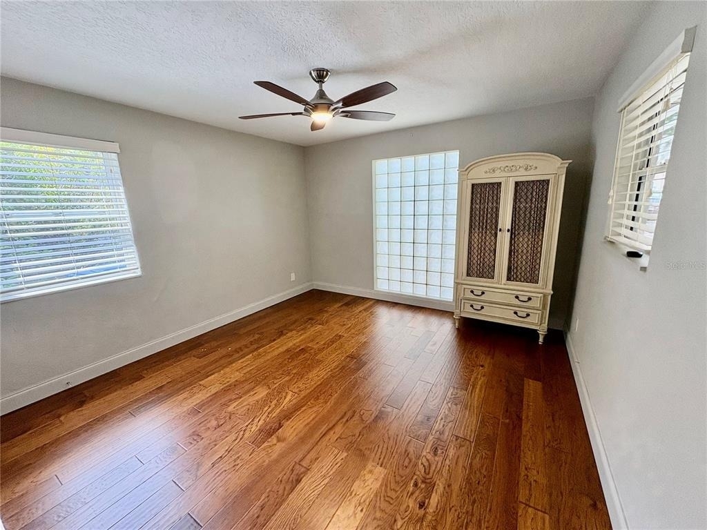 438 Lakeview Avenue - Photo 12